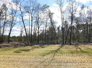 8 Creek Bluff Dr, Milton, FL 32571