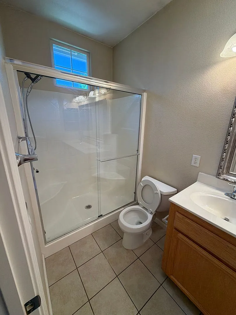 Now Available 4032 Vittoria Ln, Sacramento, Ca 95834 — Photo 2