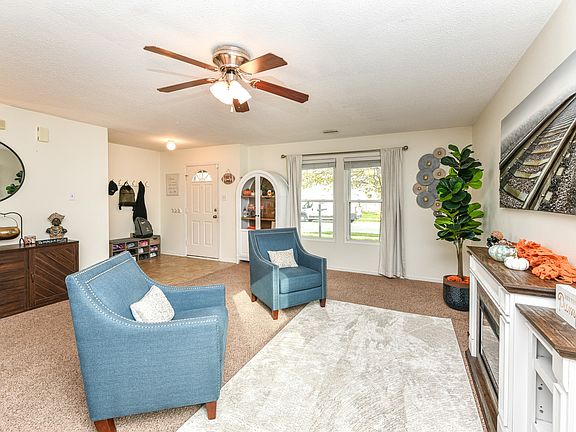 4th image of 8158 Retreat Ln