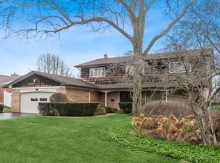 250 Hastings Ave, Highland Park, IL 60035