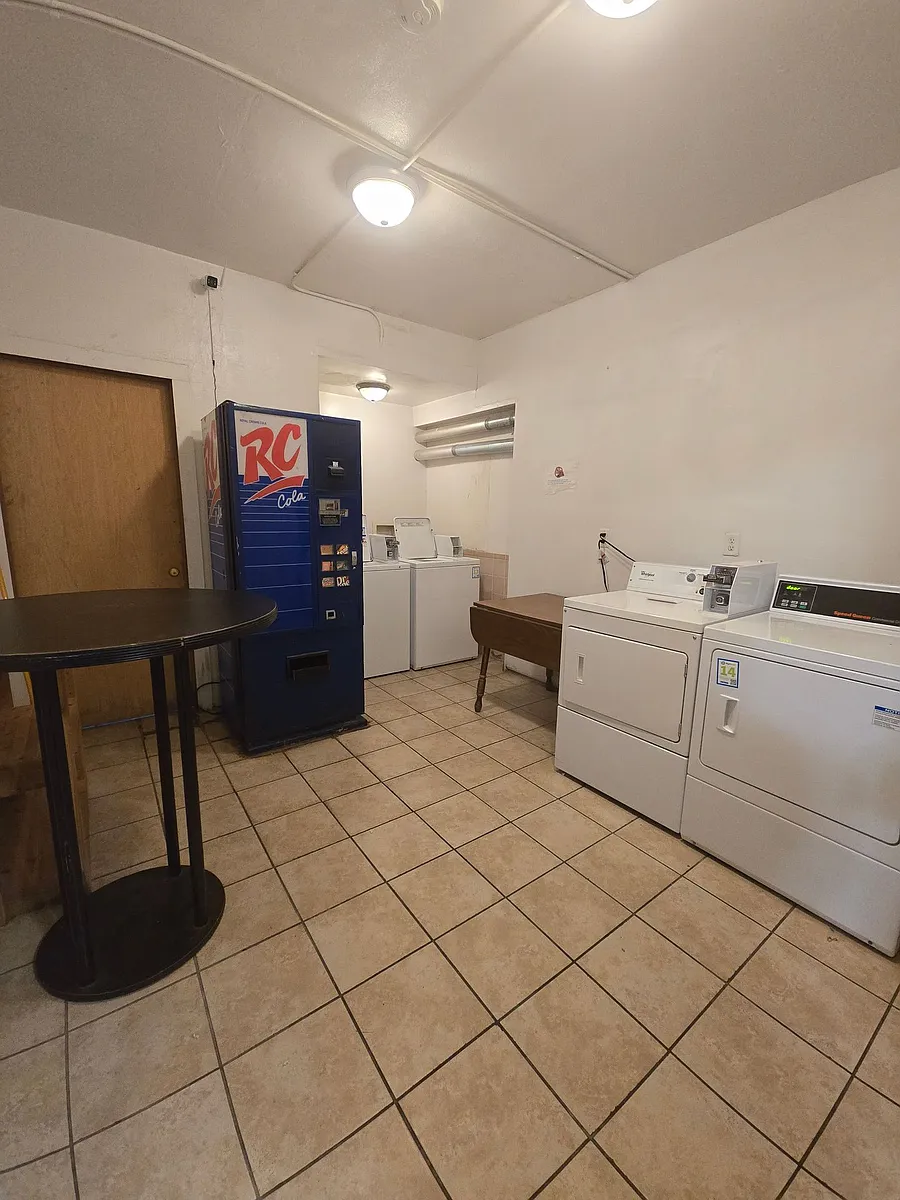Building Photo - Whitestone Manor Apartments