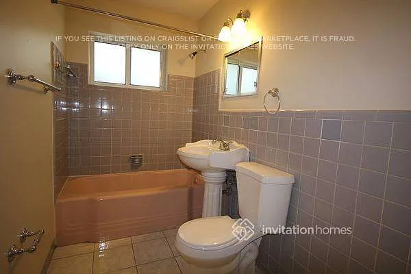 1848 SW 37th Ave — Photo 8