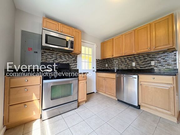 5th image of 7730 Emerson Rd