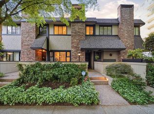 5416 Yew St, Vancouver, BC V6M 3X8