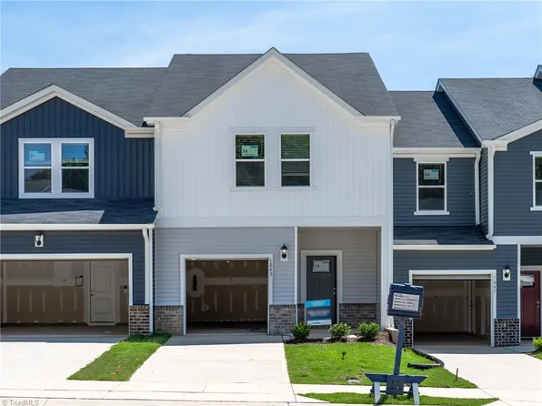 1043 Winding Spring Dr, Mebane, NC 27302