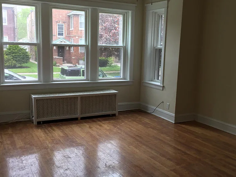 624 Elgin Ave — Photo 6