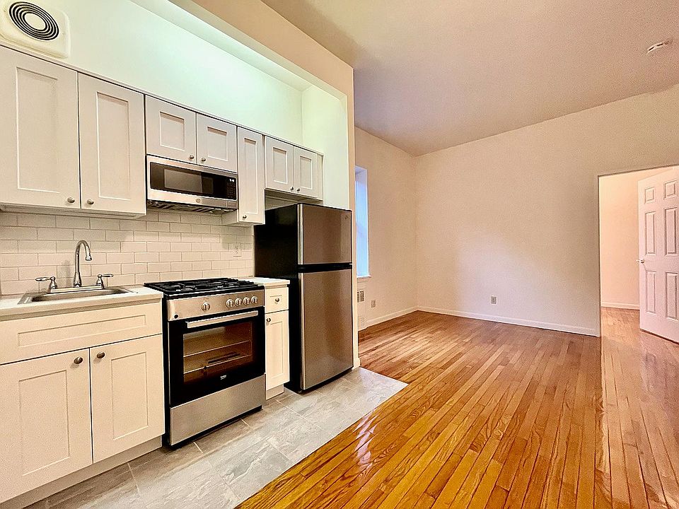 1st image of 328 E 95th St APT 32
