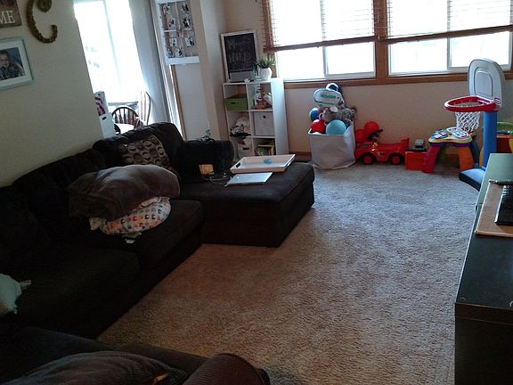4th image of 13955 36th Ave N