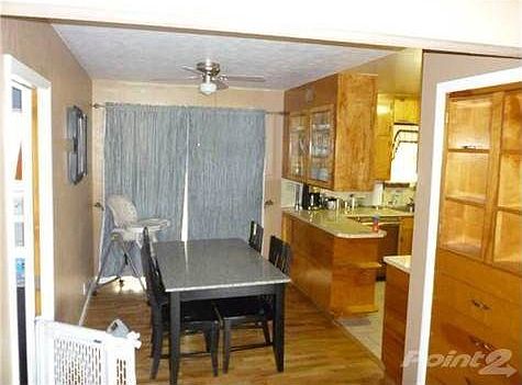 3rd image of 515 Glen Dr