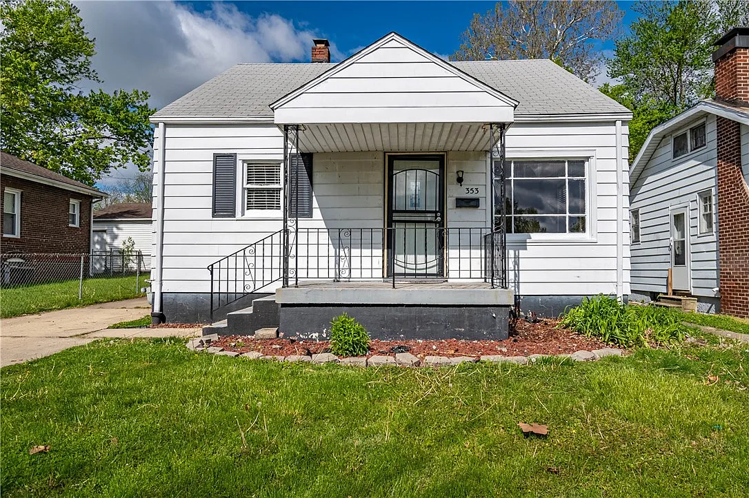 353 S 19th St photo 1