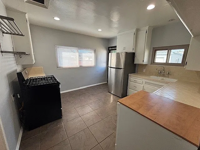 2229 N Valley St — Photo 2