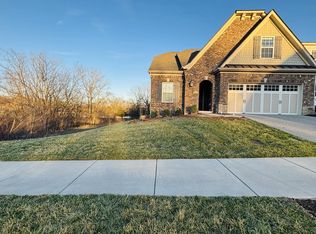 871 Cherry Grove Dr, Hendersonville, TN 37075