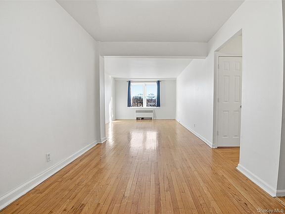 4th image of 2090 Barnes Avenue #3G