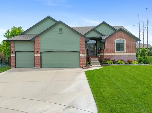 1916 N Newberry Pl, Derby, KS 67037