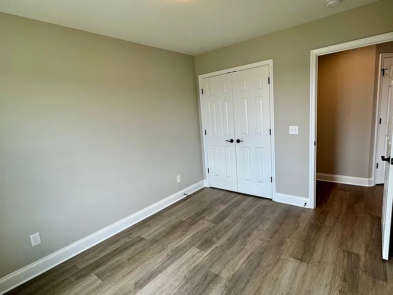 678 Zephyr Dr — Photo 12