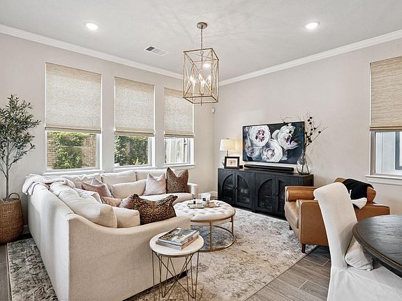 3rd image of 10612 Centre Glade Dr