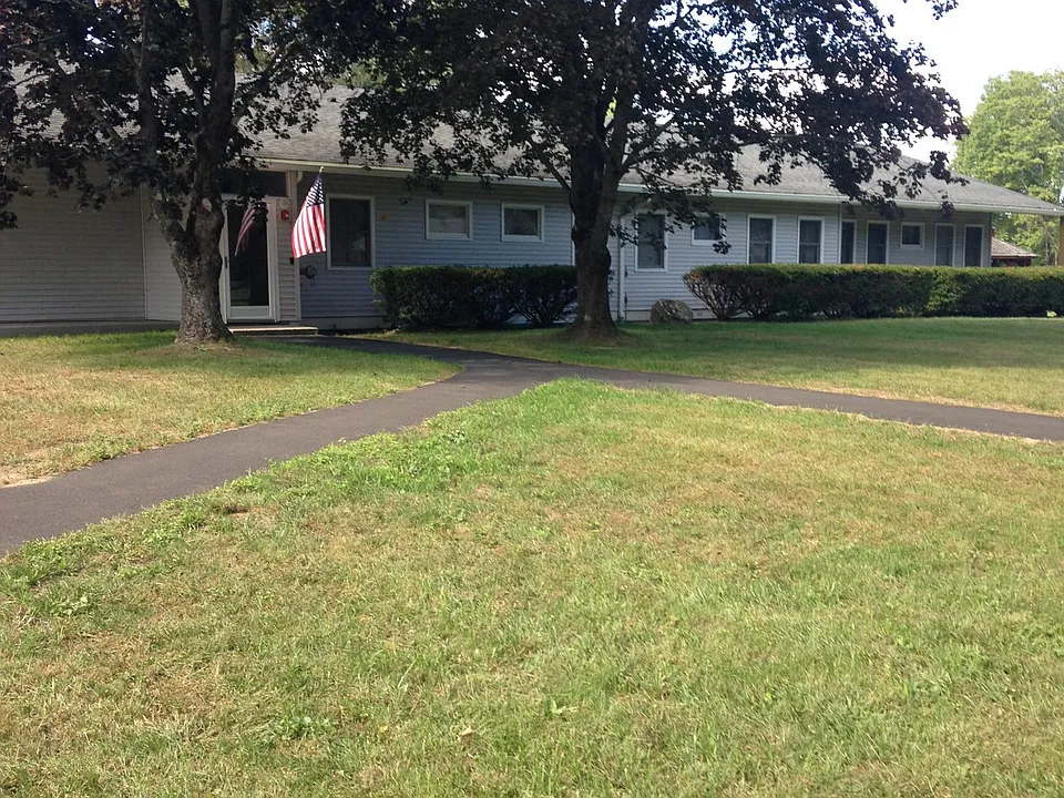 475 East St