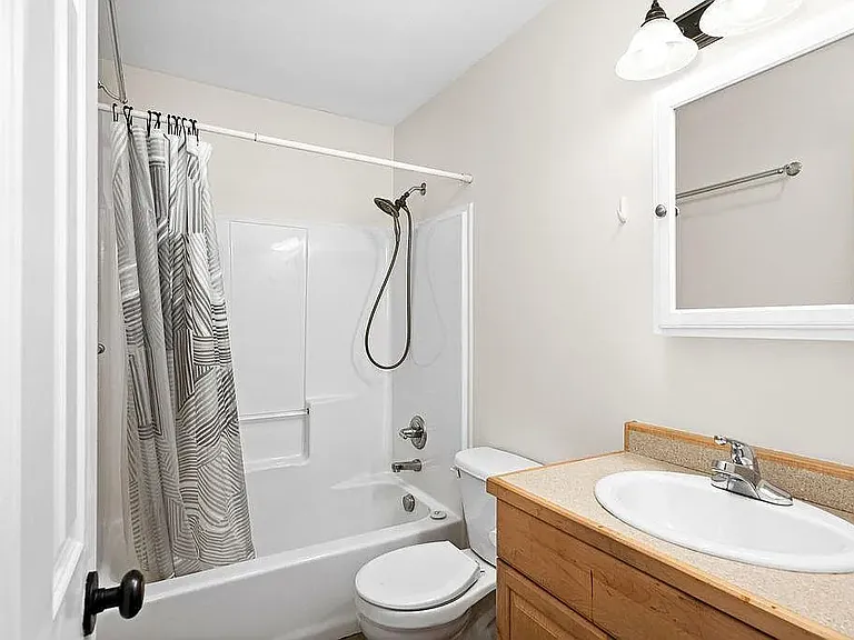 609 8th Ave #1 — Photo 18