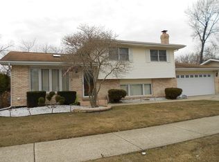 14920 Kilbourne Ave, Midlothian, IL 60445