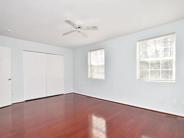 24 Bristow Ct — Photo 12