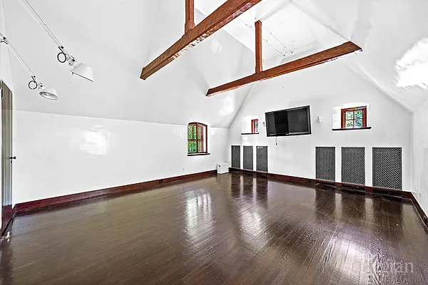 Sold by Elegran | media 15