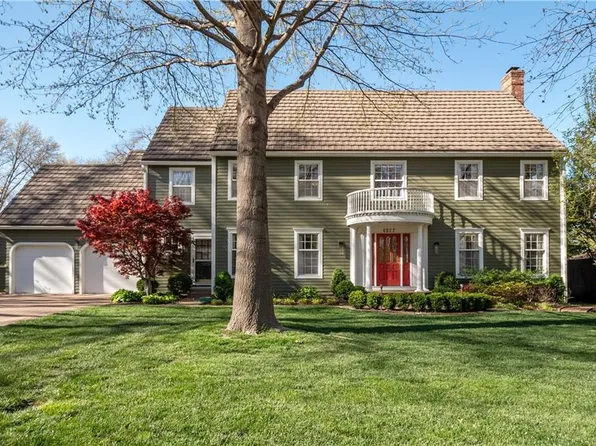 4922 W 97th St, Overland Park, KS 66207