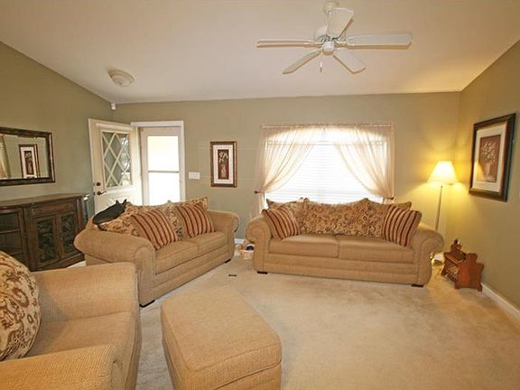2nd image of 4697 Hegira St