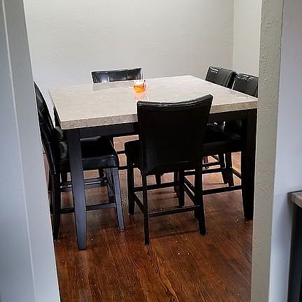 Into Dining Room (new)