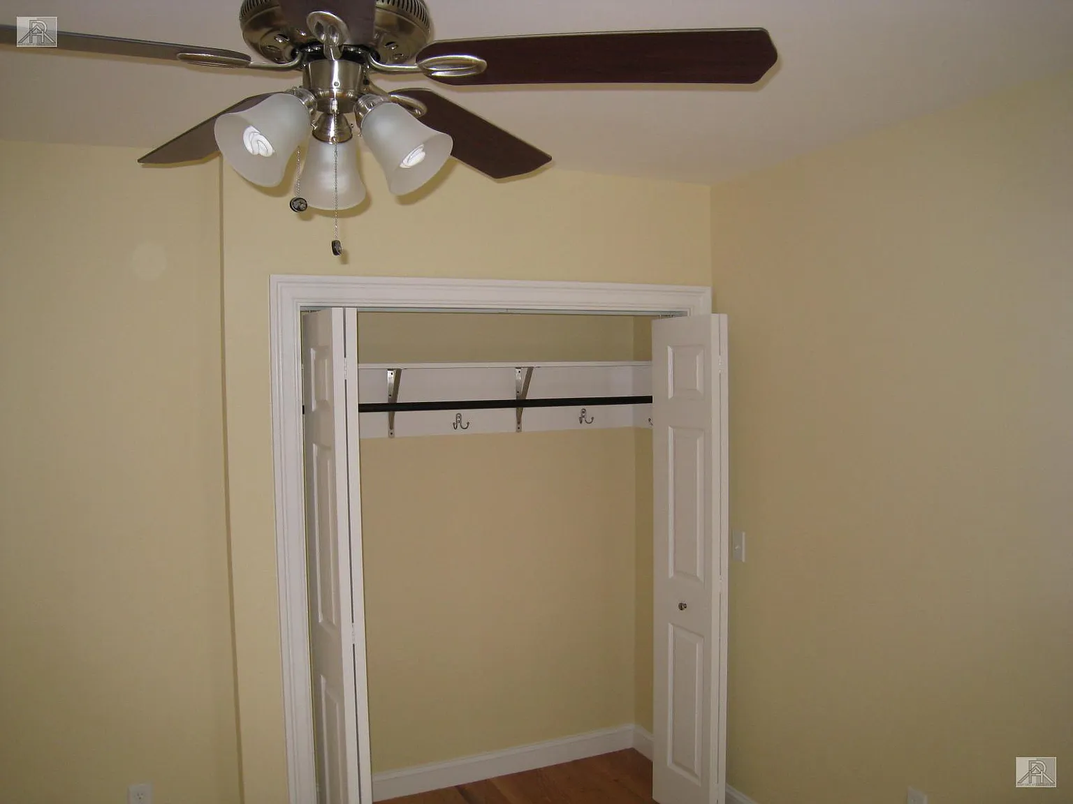 3 bed, 1.0 bath, $3,750 — Photo 1