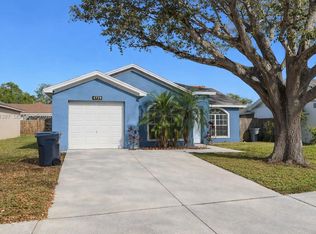 8225 Riverboat Dr, Tampa, FL 33637