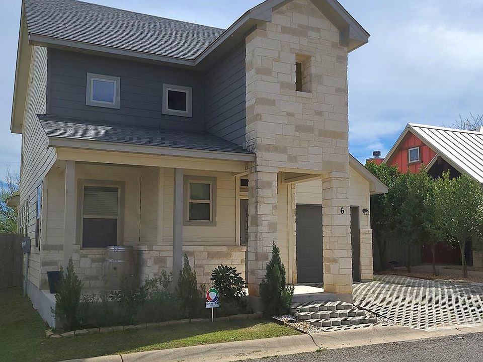 1st image of 510 SE Mueller St #6
