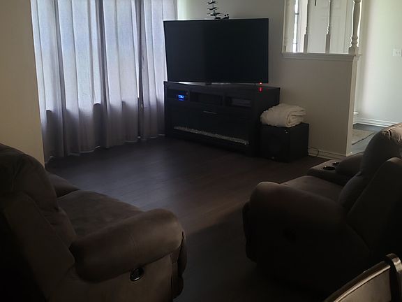 4th image of 23914 Flax Ave