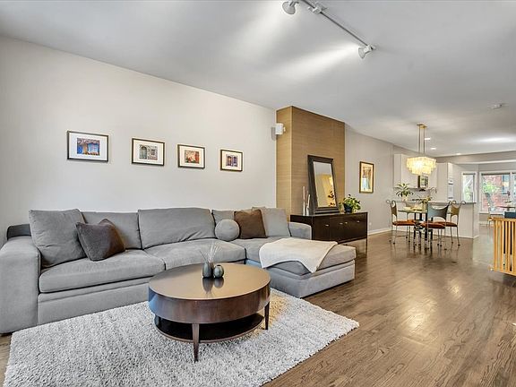 4th image of 2743 N Wolcott Ave Unit 47