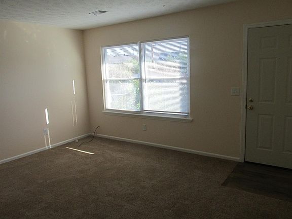 4th image of Millcreek Dr