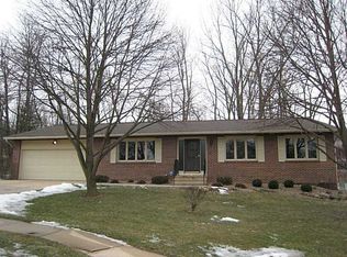 5213 Broadlawn Dr SE, Cedar Rapids, IA 52403