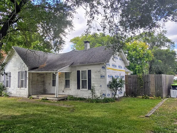 106 E Chestnut St, Bondville, IL 61815