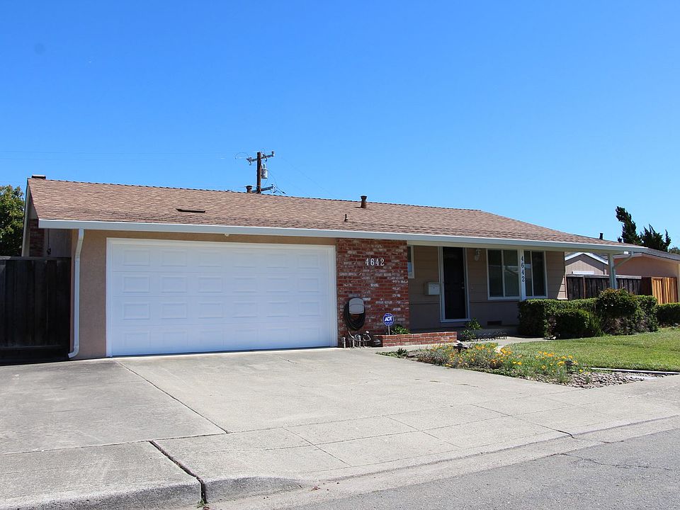 1st image of 4642 Hampshire Way