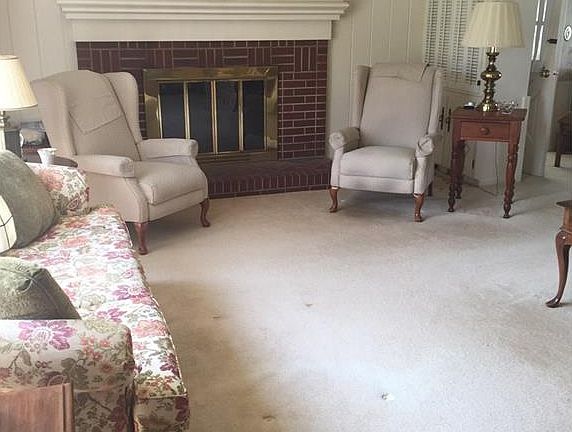 3rd image of 4740 W 210th St