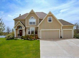 19251 W 207th Ter, Spring Hill, KS 66083