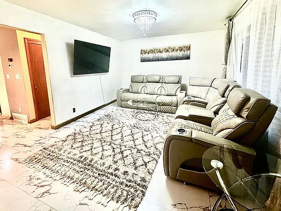 5th image of 5066 W Colonial Ct #12