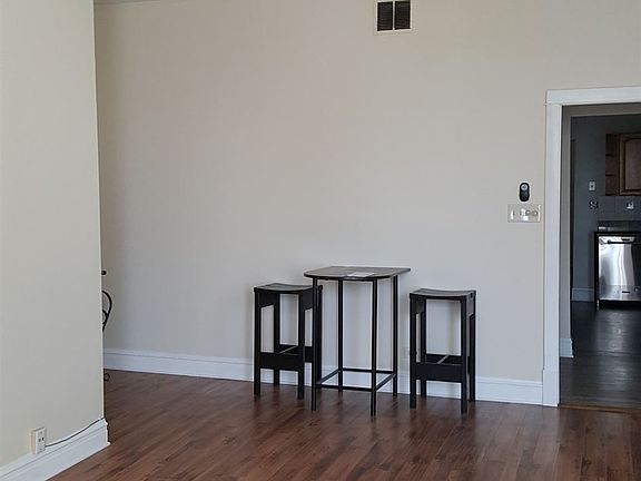 5th image of 3758 N Sacramento Ave