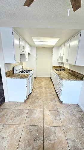 185 S Laurel Ave Photo 1