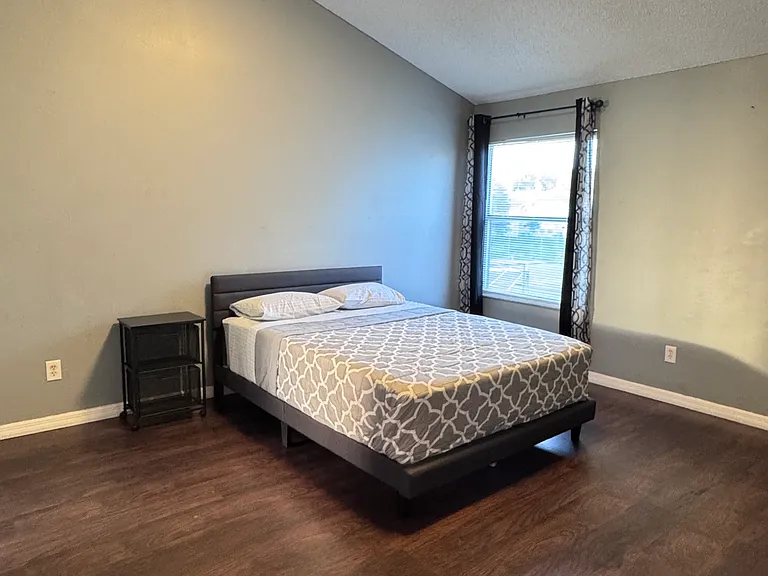 2747 N Poinciana Blvd #8 — Photo 9
