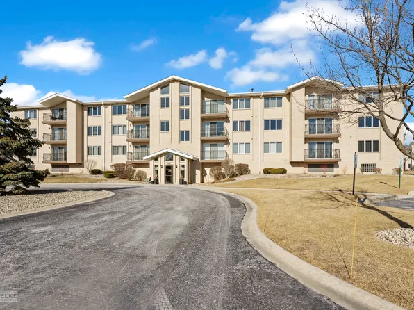 9750 Koch Ct Unit 3H, Orland Park, IL 60467