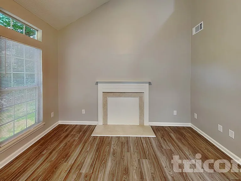 10347 Battle Ct — Photo 3