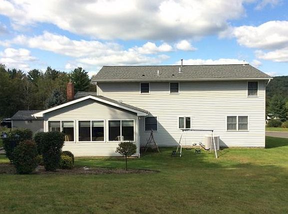 3rd image of 2200 Kathleen Dr