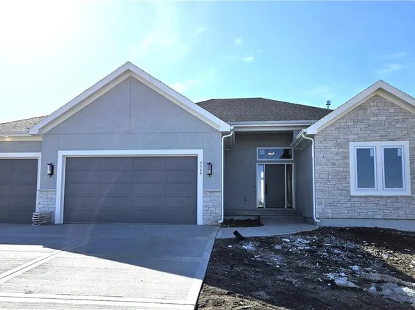 4564 Aspen Dr, Basehor, KS 66007