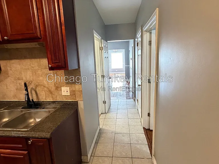7125 S Ellis Ave #1 — Photo 5