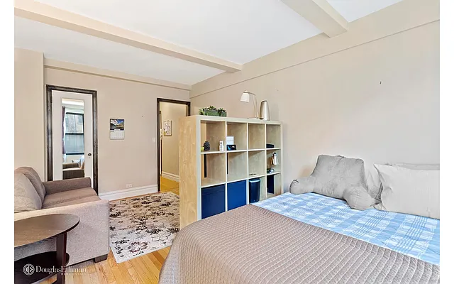 Rented by Douglas Elliman | media 11