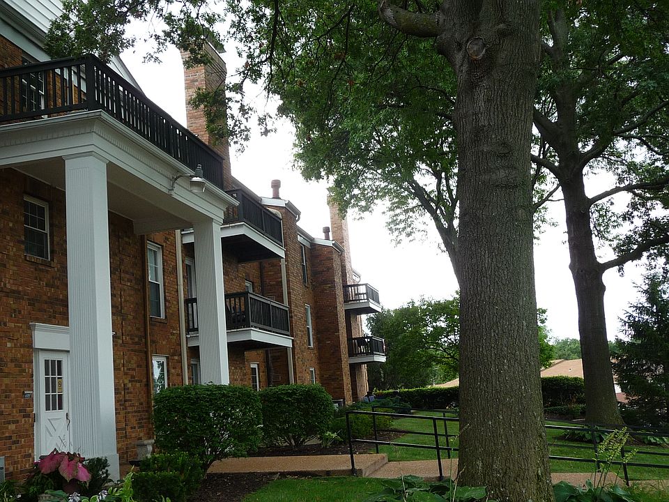 1st image of 10374 Chimney Rock Dr APT 18